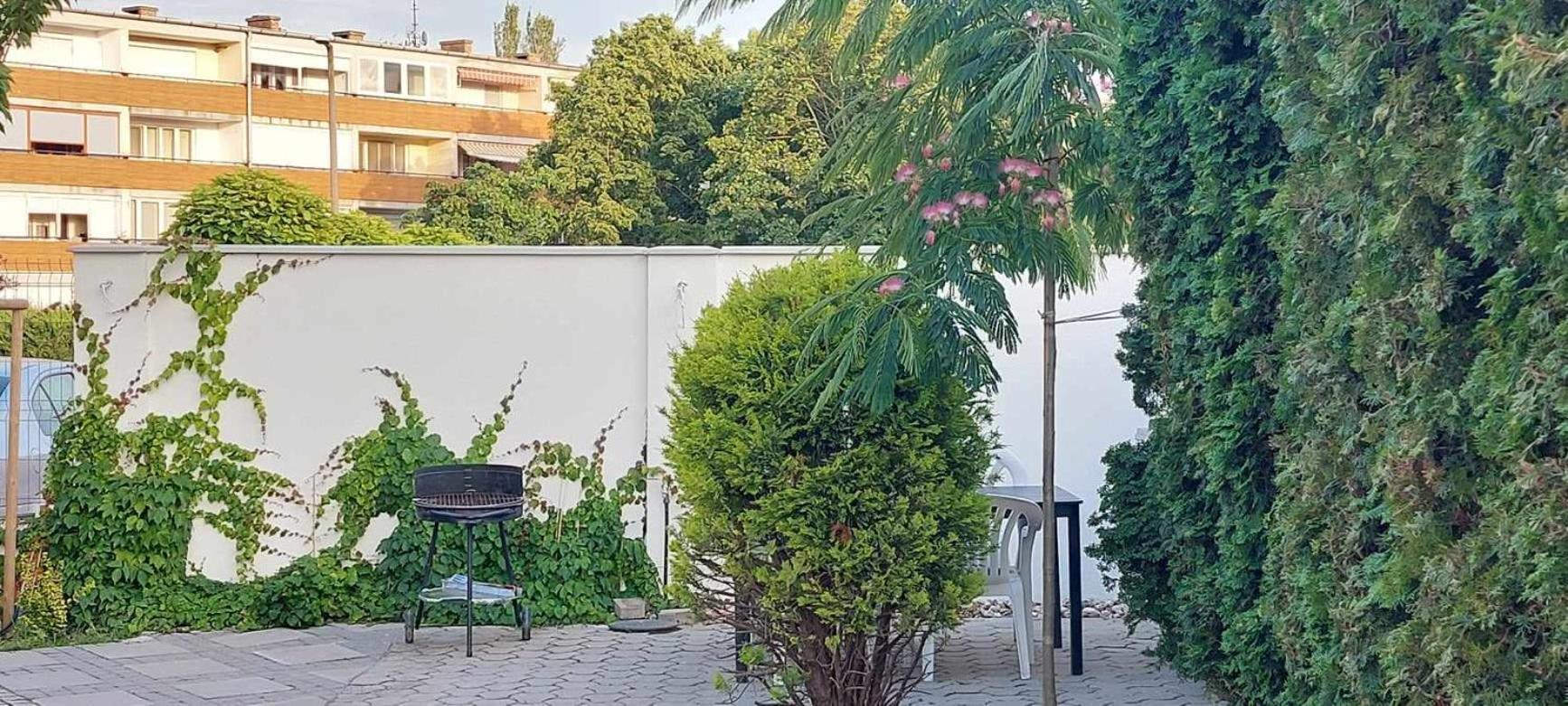 Siesta Apartmanhaz Balatonfuered Zewnętrze zdjęcie