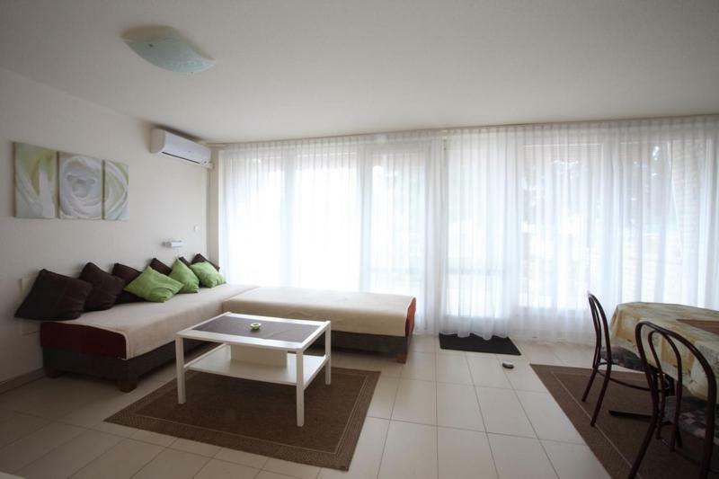 Siesta Apartmanhaz Balatonfuered Zewnętrze zdjęcie