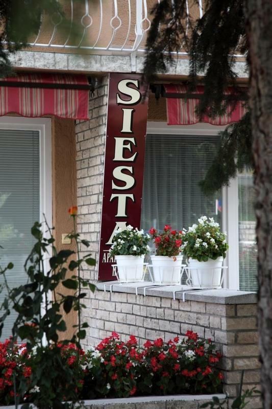 Siesta Apartmanhaz Balatonfuered Zewnętrze zdjęcie