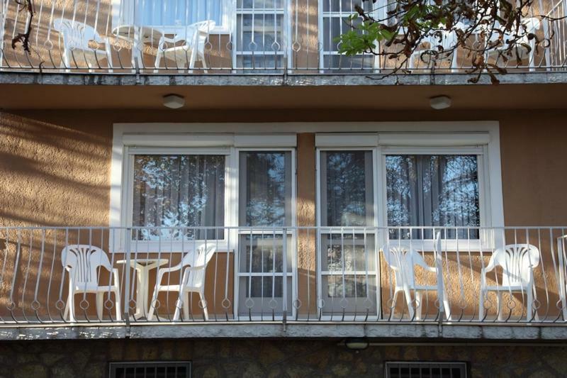 Siesta Apartmanhaz Balatonfuered Zewnętrze zdjęcie
